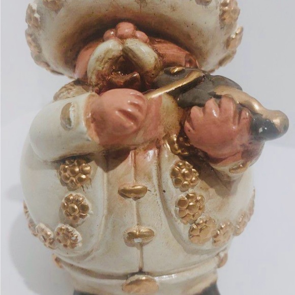 Chalkware Folk Art Mariachi Band Figure
Decor VTG Mexican Music - Picture 7 of 8